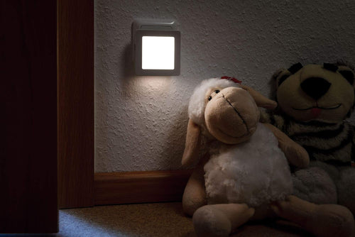 Paulmann Nachtlicht Esby eckig 3000K mit Dämmerungssensor