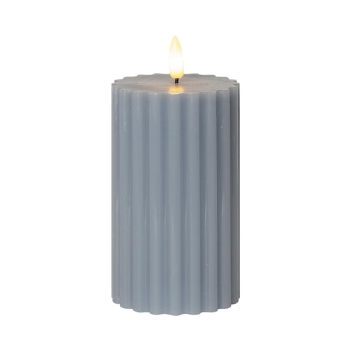 Star Trading LED Stumpenkerze 15cm - Rillen-Optik Flackernd Warmweiß