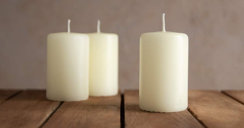 Papstar 10x Stumpenkerze Weiß - Säulenkerze 4 x 9 cm - Kerzen für Gastro