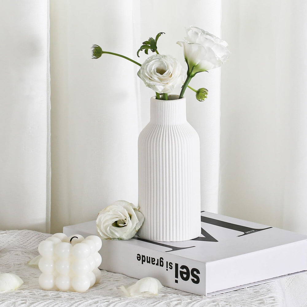 Vase für Pampasgras，20cm Keramik Vase Weiß Matt Rund Modern Design, Boho Style for deko Aesthetic, Blumenvase für Wohnzimmer, Schlafzimmer Dekoration, Einfach Nordic Stil(Weiß)