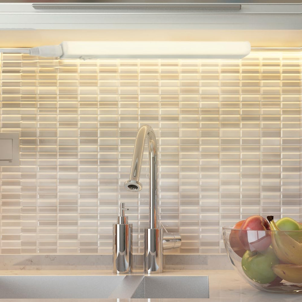 BRILONER - LED Leiste mit Ein/Aus-Schalter, neutralweiße Lichtfarbe, inkl. Steckerkabel, Unterbauleuchte Küche, LED Lichtleiste Küche, Schrankbeleuchtung, Küchenlampe, Lampe, 31,3x2,2x3 cm, Weiß