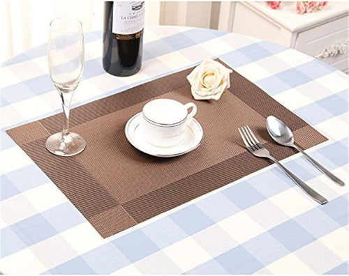 Platzdeckchen Rutschfest Abwaschbar Tischmatten aus PVC Abgrifffeste Hitzebeständig Tischsets Schmutzabweisend, 6er Set Platzsets, 30x45cm, Braun