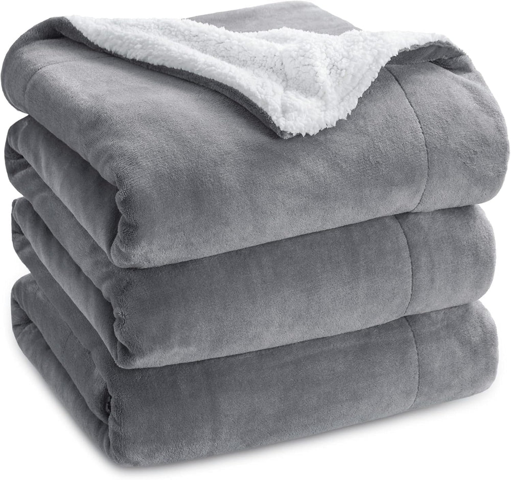 BEDSURE Sherpa Kuscheldecke Flauschig 150x200 - Sofadecke, Grau