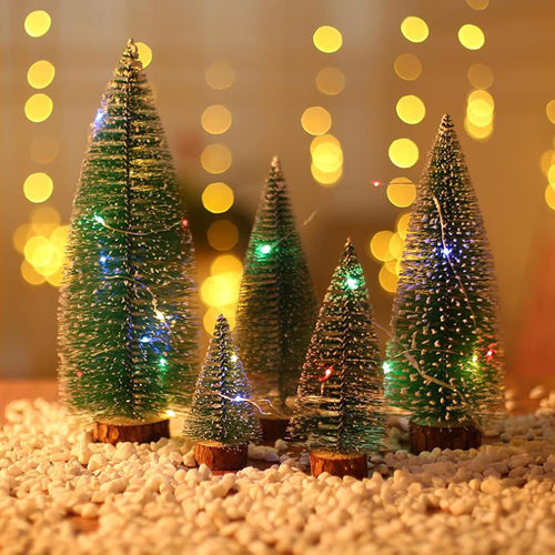 10 Stück Mini Grün Tannenbaum Mini Weihnachtsbaum Desktop Weihnachtsbäume Gefrostete Sisalbäume mit Holzbasis Naturgetreuer Christbaum mit Schnee-Effek für Tischdeko, DIY Weihnachtsdeko, Schaufenster