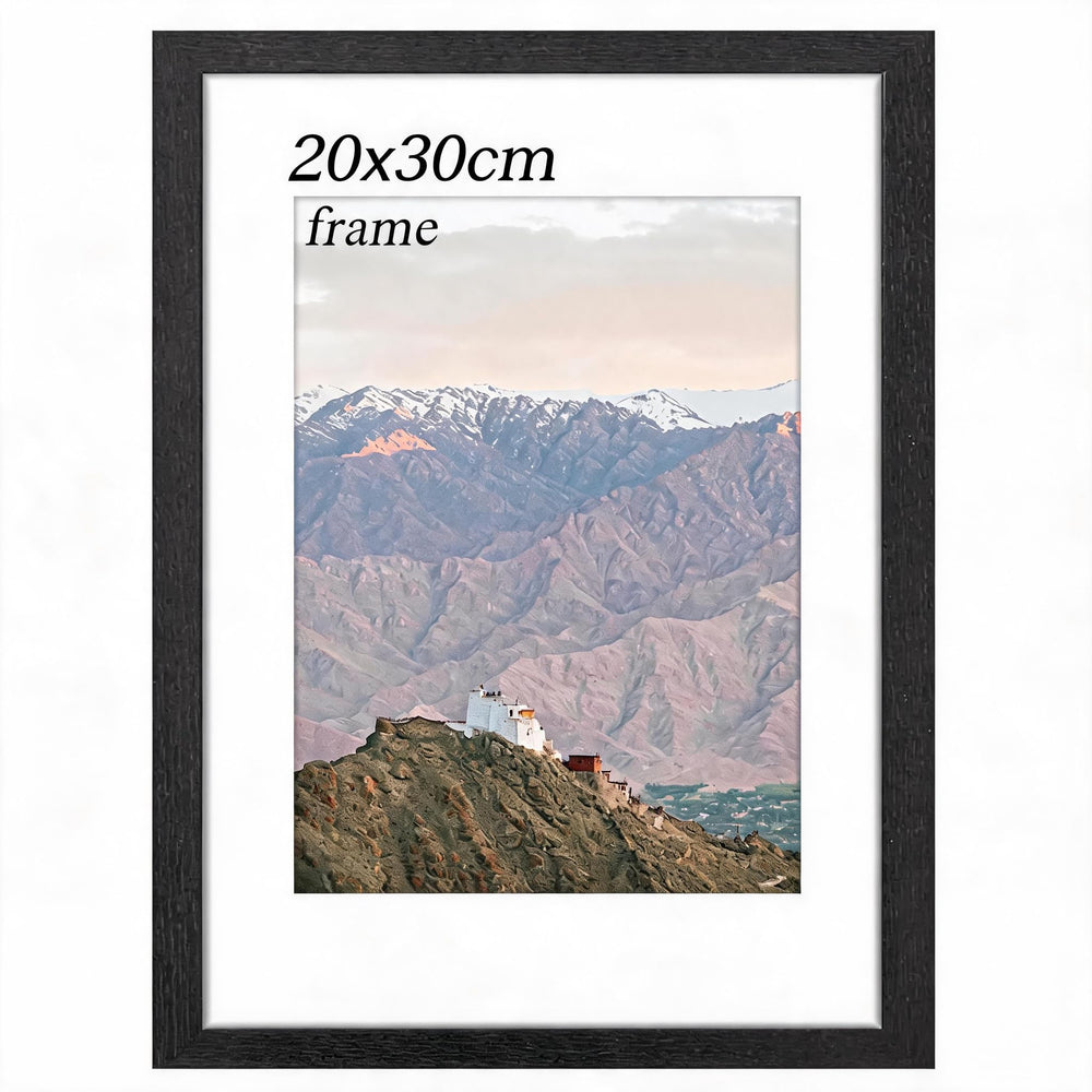 RUN HELIX Bilderrahmen A4 Schwarz – Bilderrahmen din a4 (21x29.7cm) mit bruchsicherem Acrylglas und Passepartout - Leichtgewicht für Poster, Bilder, Kinderzeichnungen, Diplome - Wand- & Tischmontage