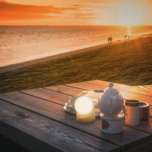 BRILONER - Mini LED Tischlampe kabellos IP54 mit Touch, dimmbar in Stufen, Akku & Lichtquelle tauschbar, Nachttischlampe, Kugel, LED Lampe, Akku Tischleuchte, Outdoor Lampe, 10x8x9 cm, Holzoptik